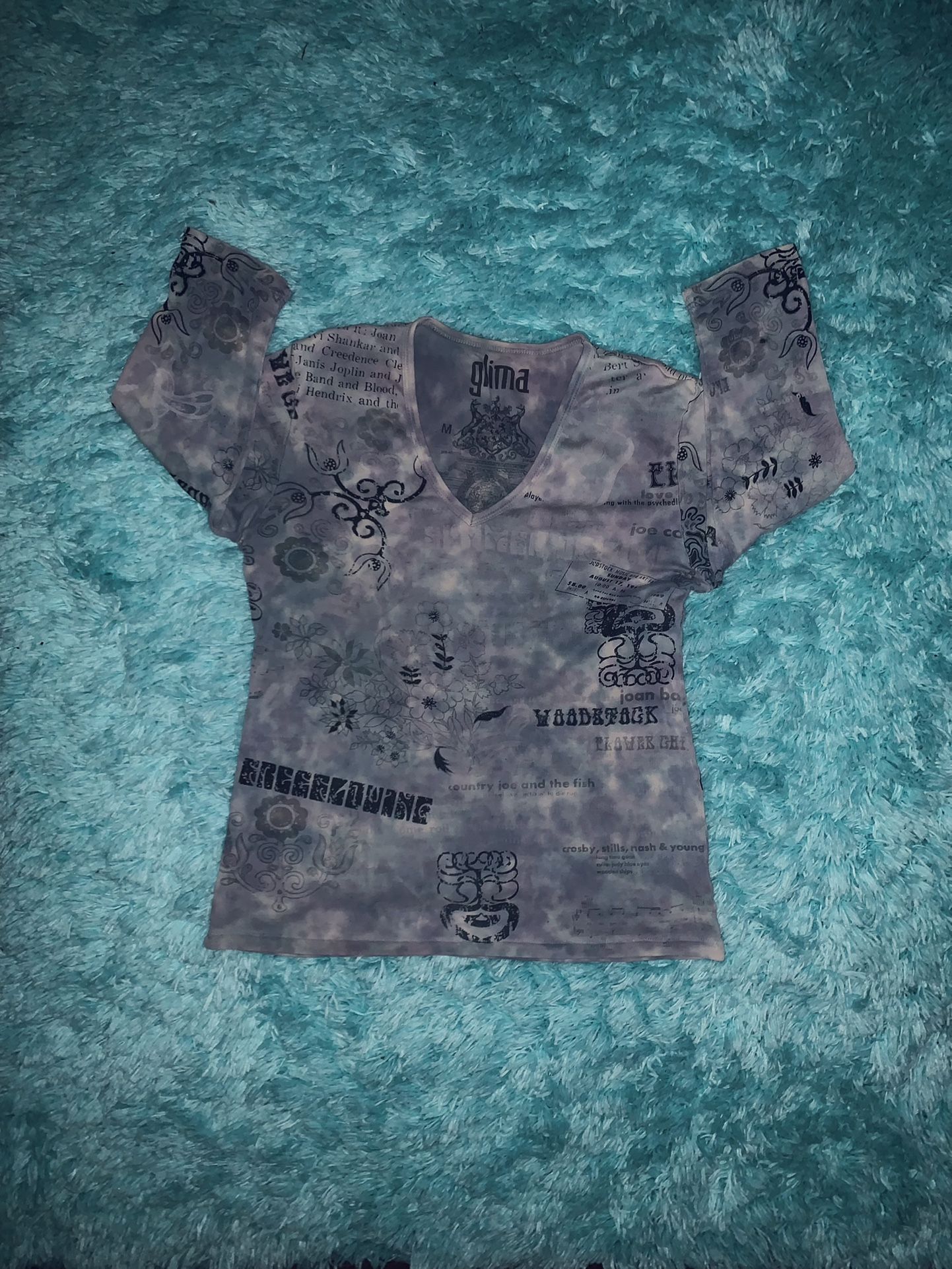 Gilma Y2K womens short half sleeve v neck t shirt -  Size Medium 🌟    #gilma #y2k #shortsleeve #y2kwomens #2000s