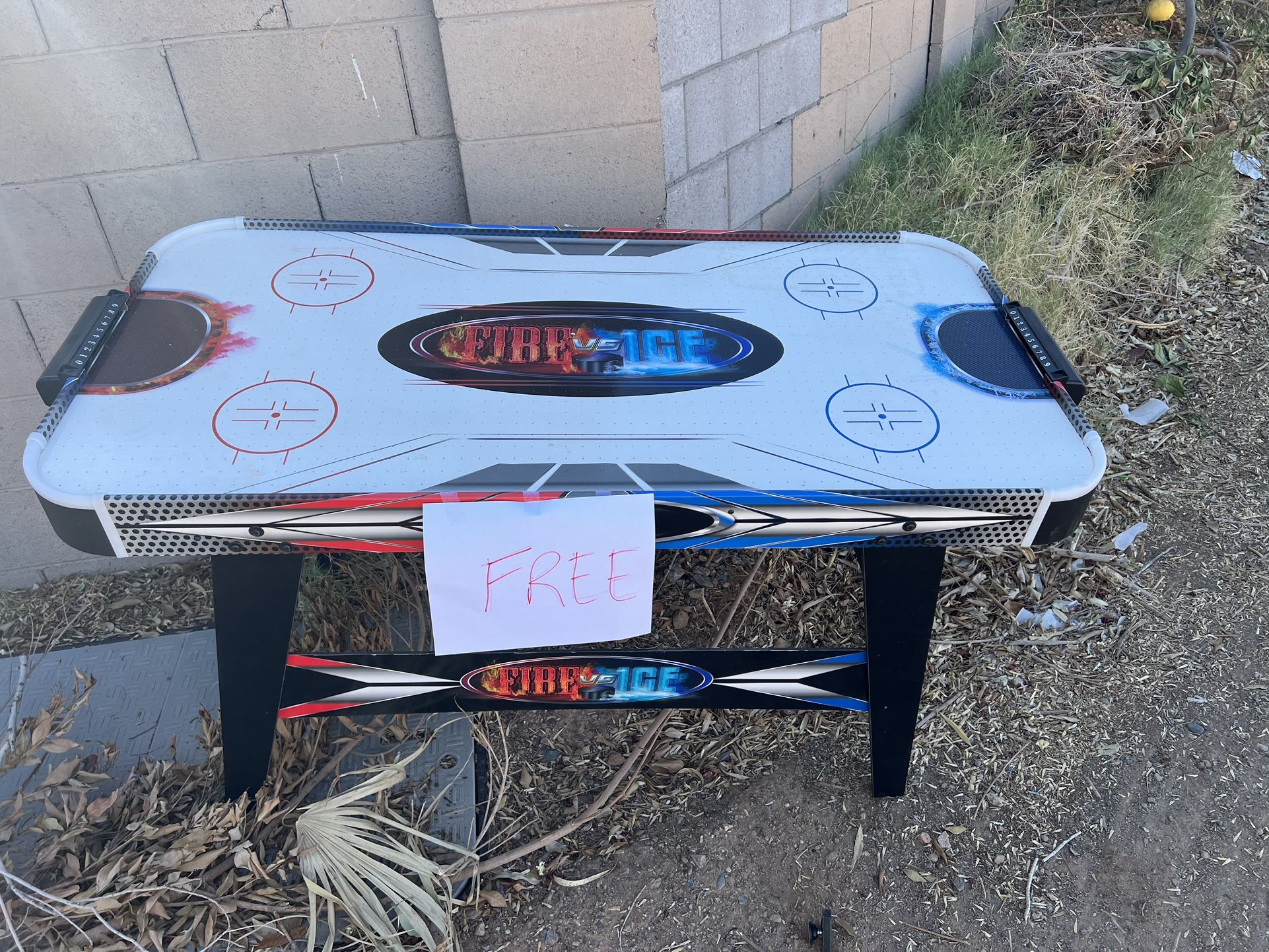 Free Air Hockey Table