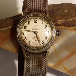 Vintage Military Rocail Winding Waterproof Shockproof Non Magnetic Watch Rare Fing