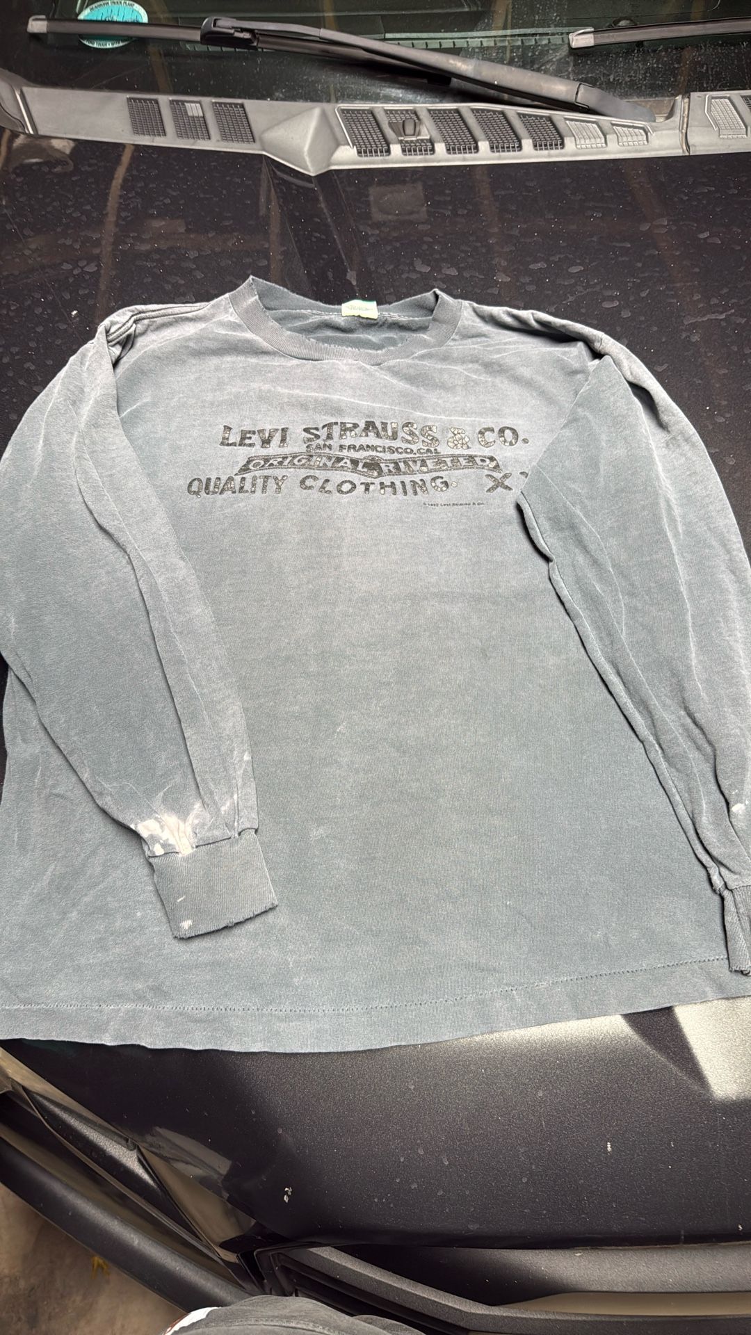 Levi Long sleeve T
