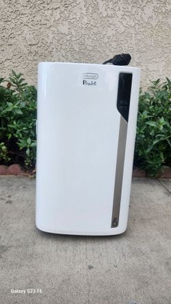 De'Longhi Pinguino Portable Air Conditioner 500 sf room 12500 BTU, needs the window kit