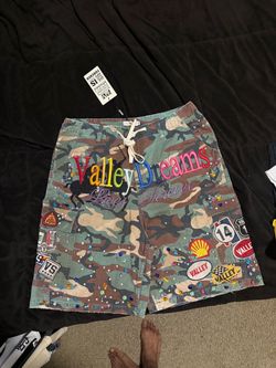 Vale Forever Valley Dreams Cargo Shorts‼️ LIMITED pieces.