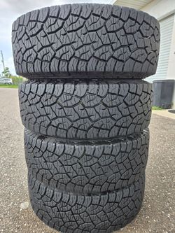 285/70/17 kumho 99% TREAD