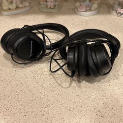 2 Pair of  Head Headphones