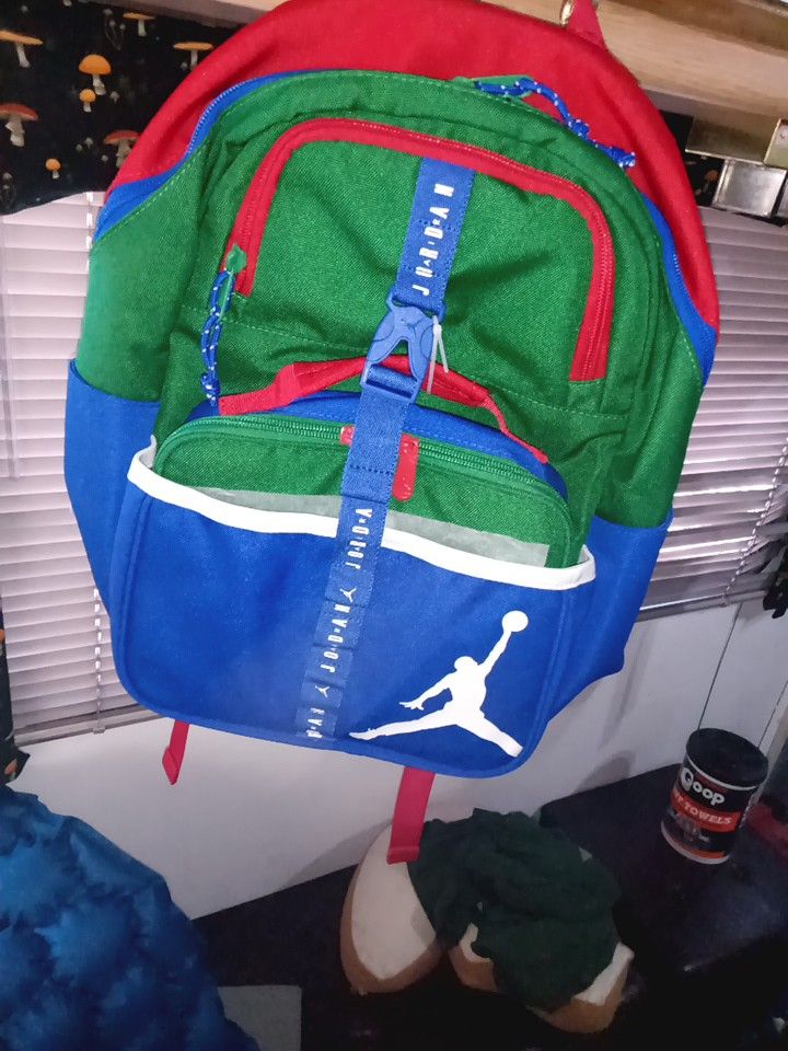 NwT Jordan Back Pack W Lunch Pack