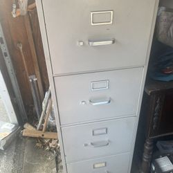 Metal File Cabinet Pinnacle 4 Drawers