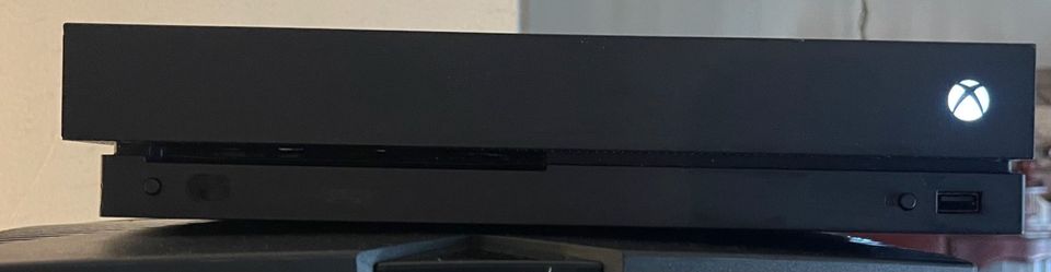 Xbox One X Console