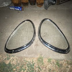 Jaguar XKE Headlight Bezels And Glass. 