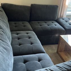 Thomasville Tisdale Modular Sectional 6-piece Dark Gray with Storage Ottoman 