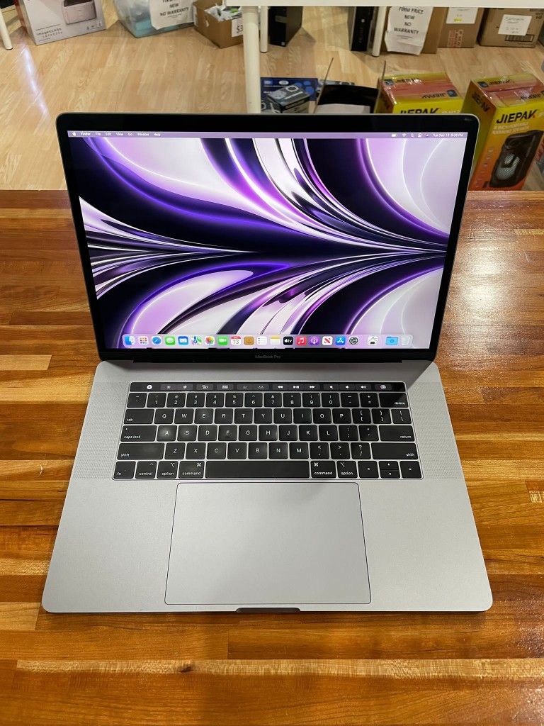 MacBook Pro 15インチ 2019 i7 256GB MacBook Pro (15-inch, 2019) | TechRadar