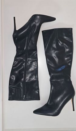 Black knee high stiletto boots size 45 (European) near CRAIG AND CLAYTON