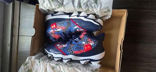 Kids cleats BRAND NEW