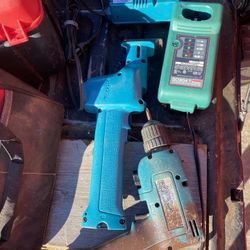 Makit Drill n Sandsaw