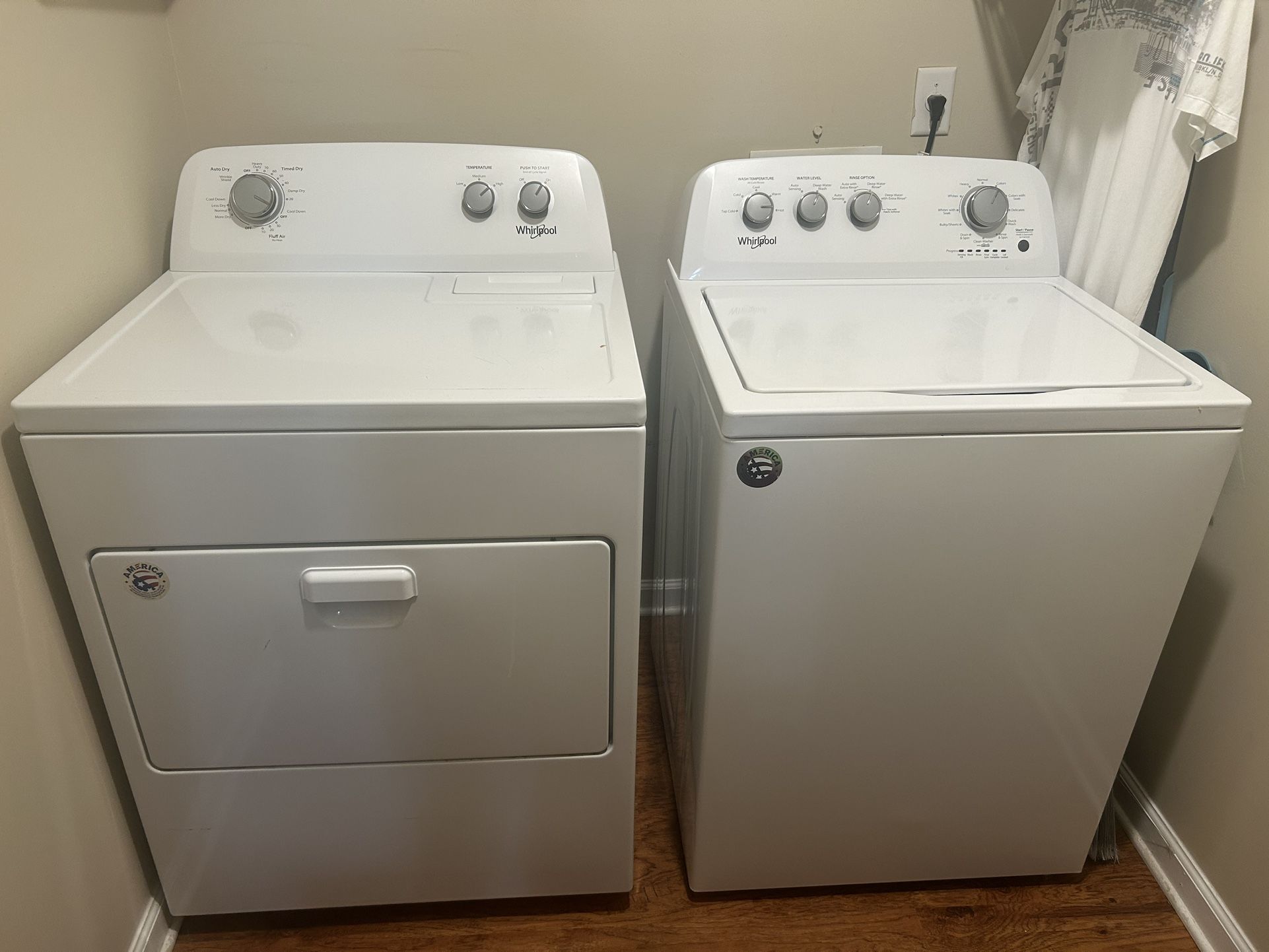 Whirlpool Washer And Dryer Set