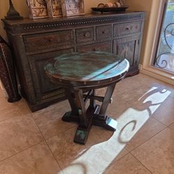 Rustic Round Side Table 