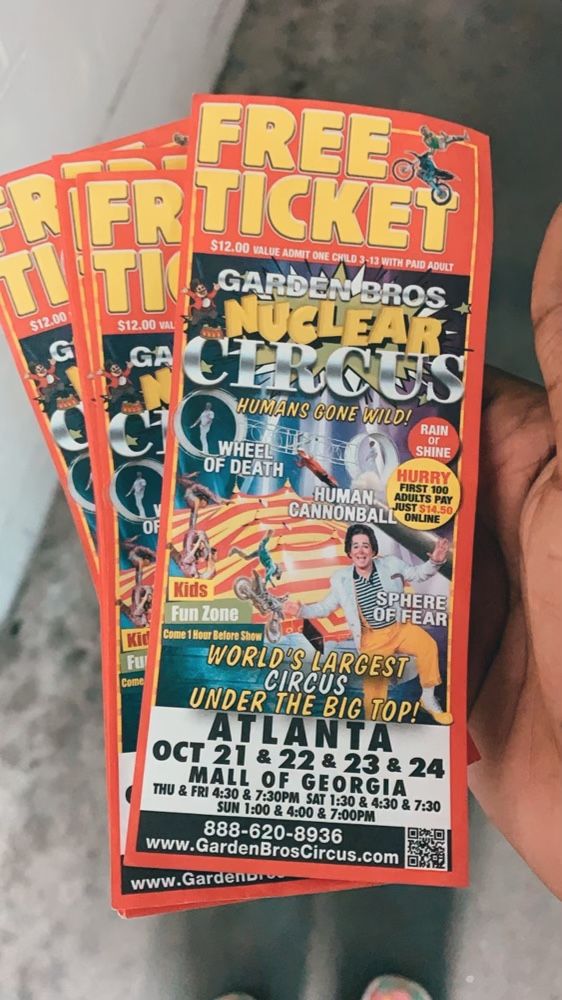 circus tickets 4 for 20$