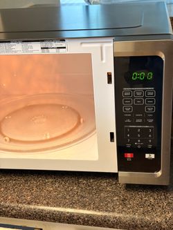 Cuisinart Microwave 1.3 cu ft