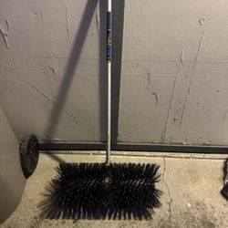 Milwaukee Quiklok Power brush Attachment 