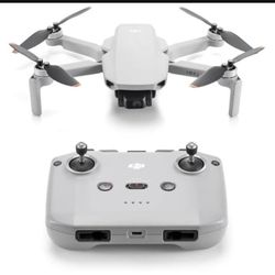 DJI Mini 2 SE Fly More Combo, Mini Drone with 10km Video Transmission, 3 Batteries for 93 Mins Max Flight Time, Under 249 g, QHD Video, Auto Return to