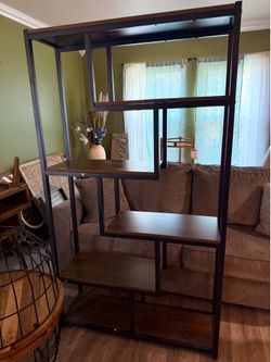 Modern Decorative Shelf/Bookshelf