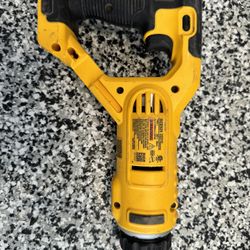 DeWalt Battery Powered Concrete Pencil Vibrator