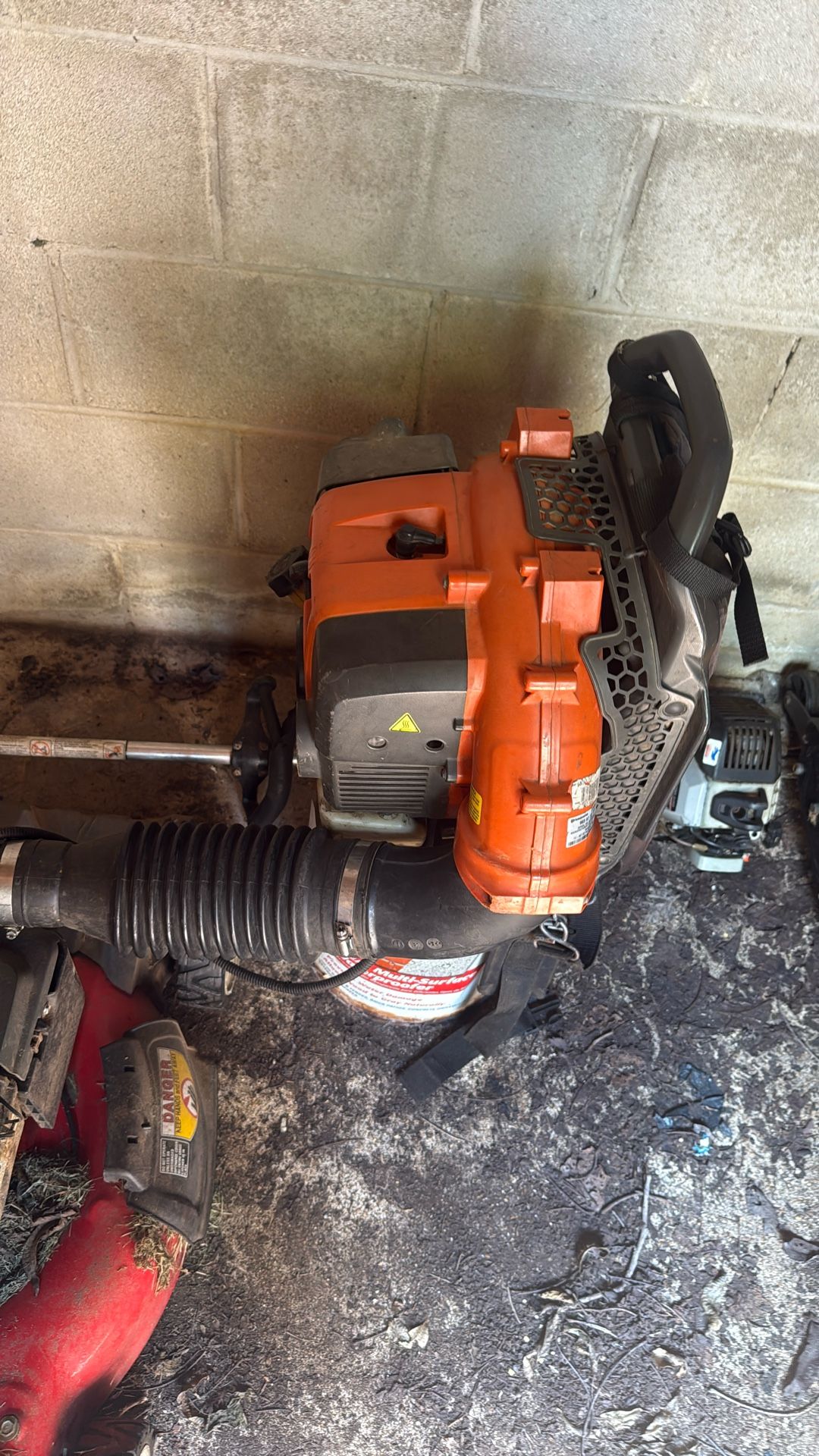 Leaf Blower