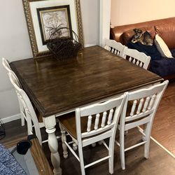 Butterfly table