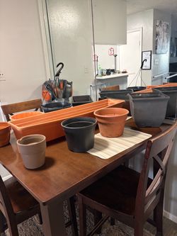 12 pots + soil + pearlite