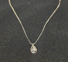 14k white gold necklace 21 inch . 1.63 weigh