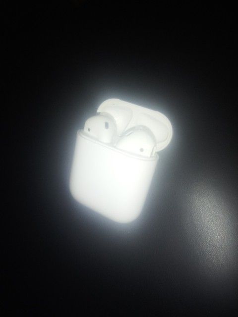 Apple Airpods 2