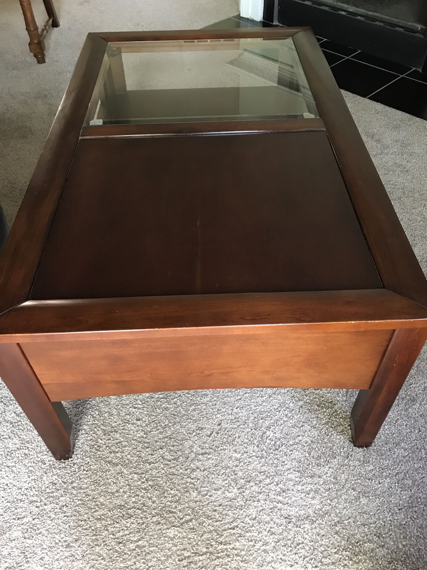Solid Wood Center/Coffee Table