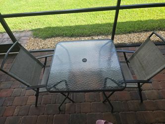 Outdoor Patio Table and 4 Chairs Set