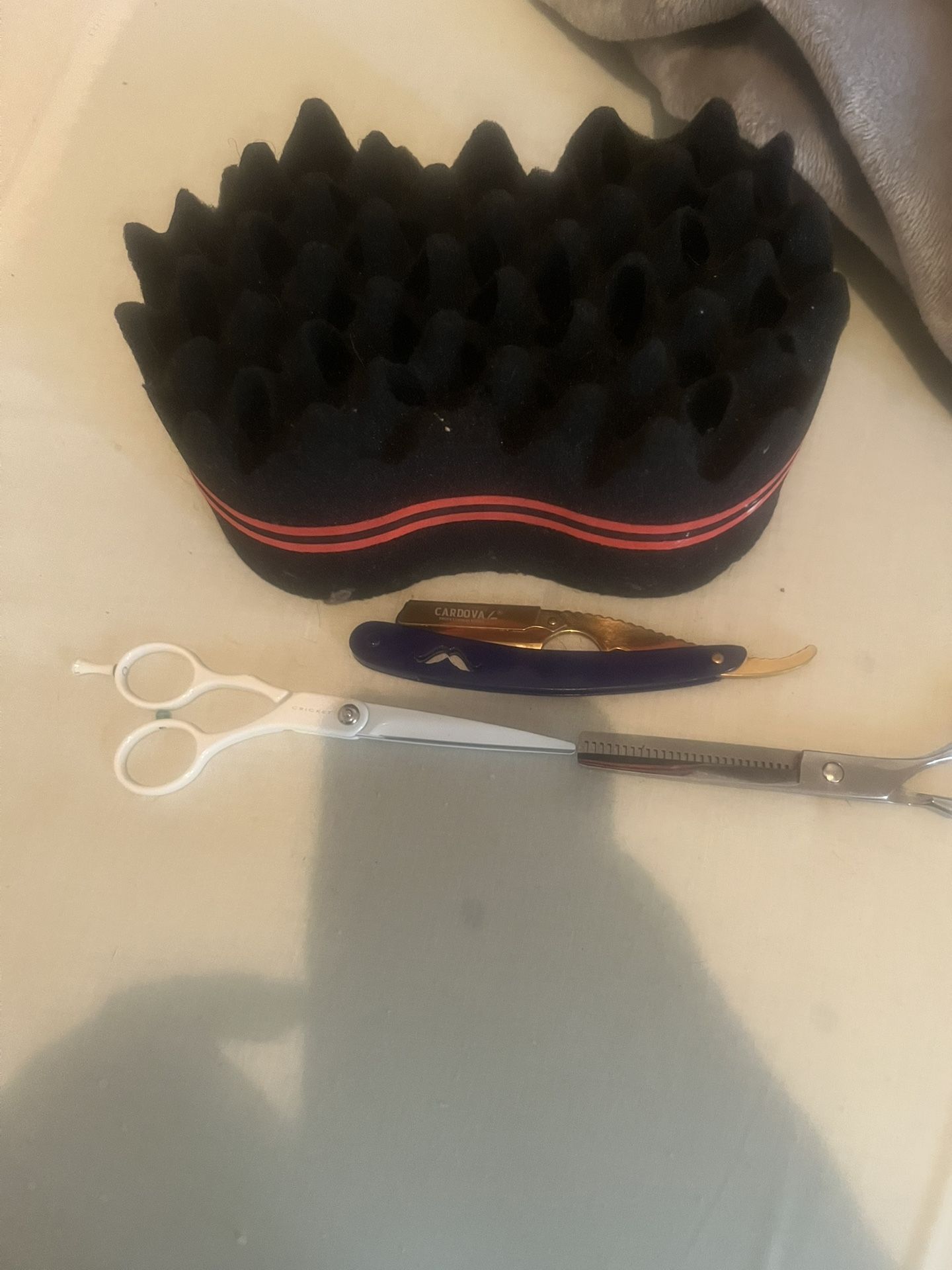 Sheers, Thinning Sheets. Straight Razor And Texture Sponge