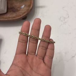 10K GOLD BRACELET* READ DESCRIPTION *