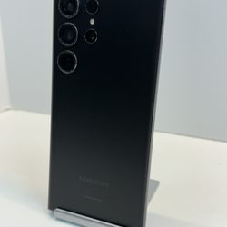 Samsung Galaxy S23 Ultra 256gb. ( Fully Unlocked)