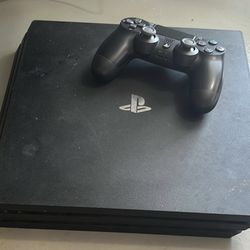 PS4 w/ Controller