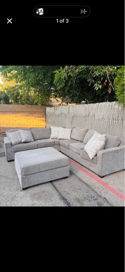 Sectional couch