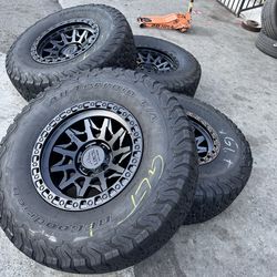 🚗💯💯vendo rines nuevos 17x9 de ancho de 6-139.7 lugs con llantas 35/12.50/R17 bfgoodrich 🚗💯