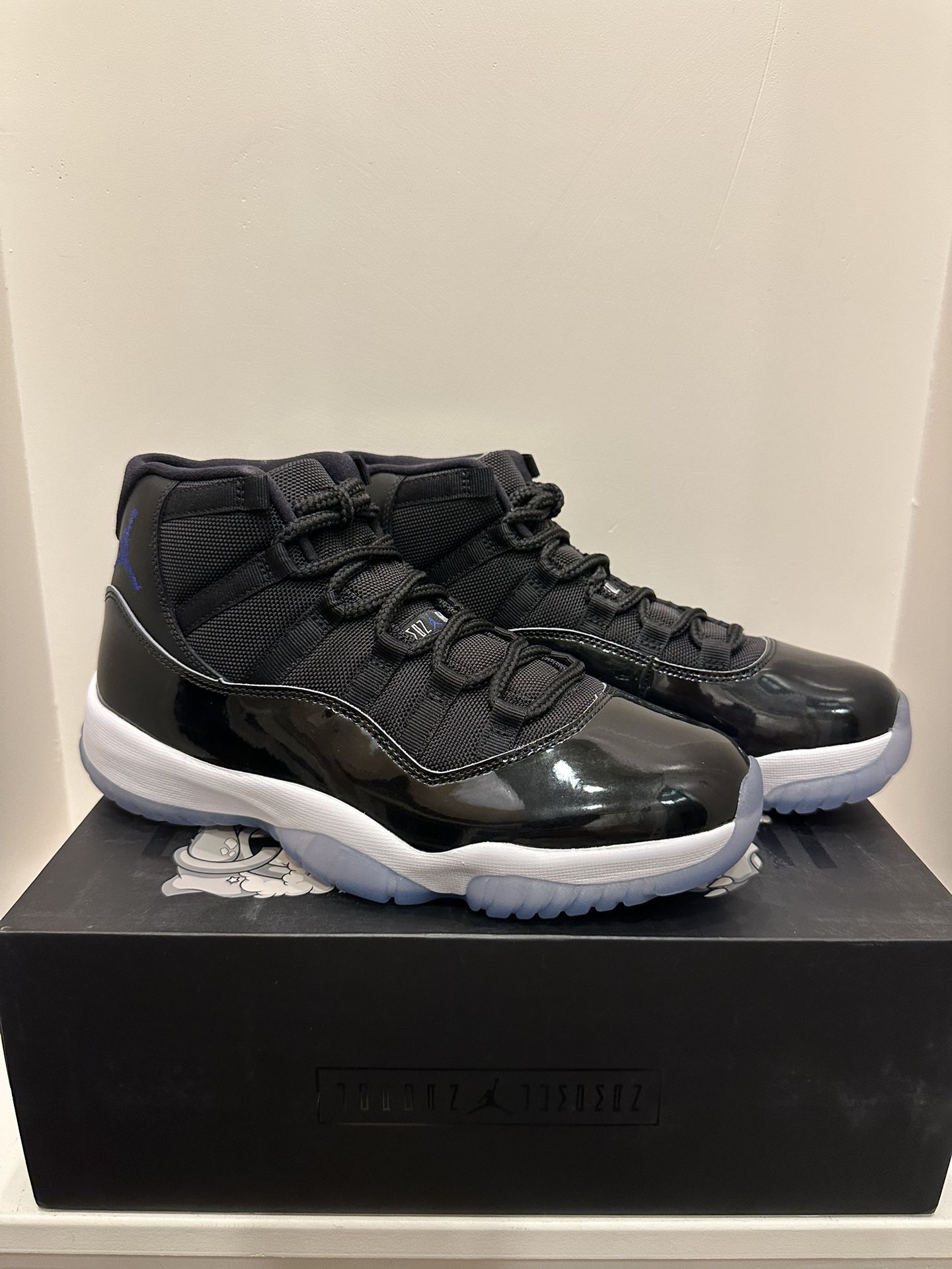Jordan 11 Retro High Space Jam 2016 Men's Size 8.5 378037-003
