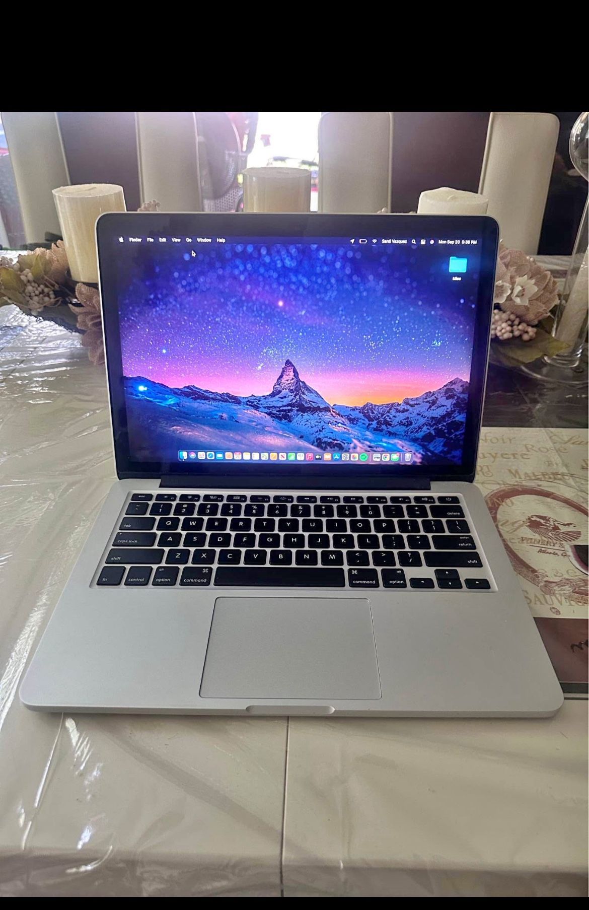 Apple MacBook Pro 13.3-inch 2015, Intel Core i5, 128GB 8GB RAM