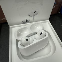 Apple AirPods Pro 2nd Generation with MagSafe Wireless Charging Case - White NEW