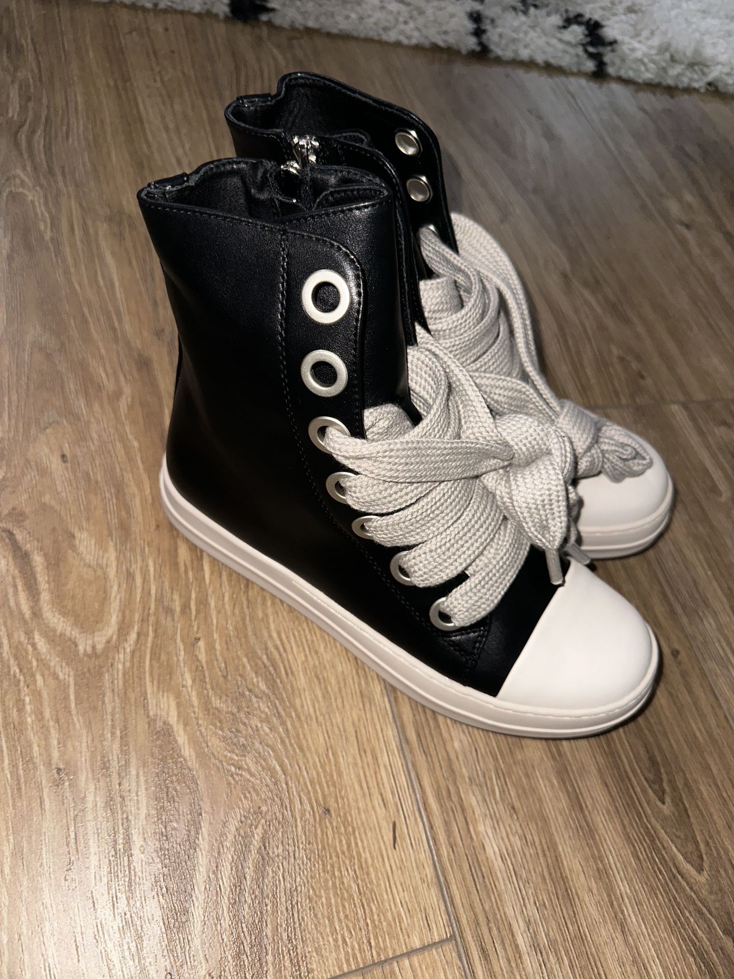 Rick Owen’s Sneaker Boot Sz 8.5