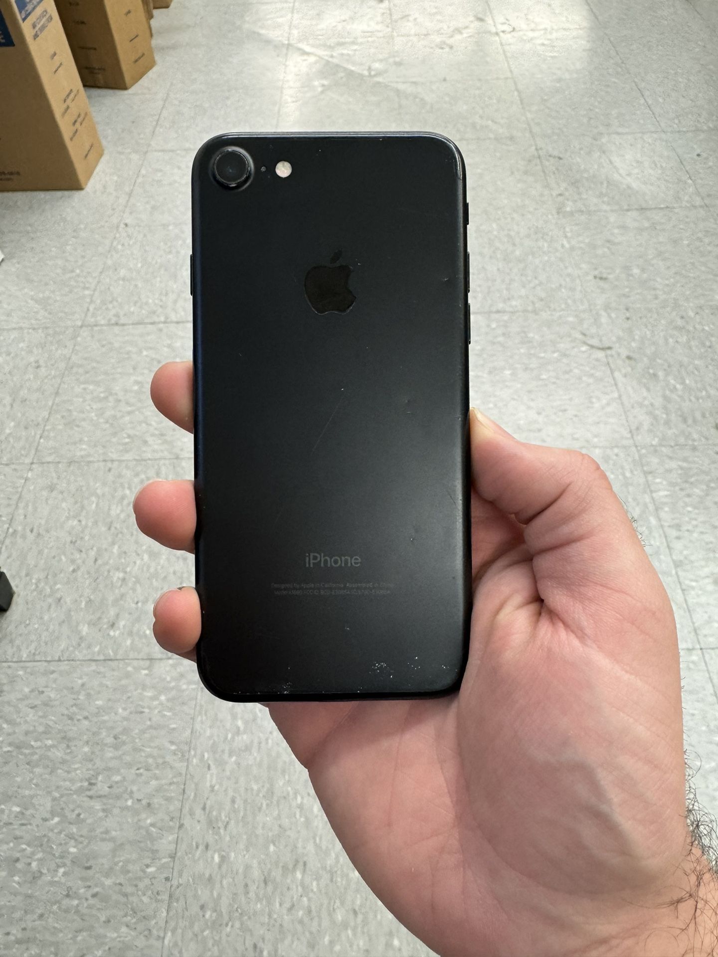 Apple iPhone 7