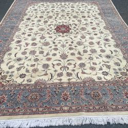 9 X 12’3 Hand Knotted Rug 