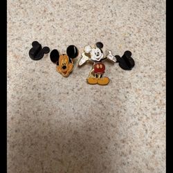 (2) Mickey Mouse Pin Arms Wide Open Walt Disney World and the 2nd Mickey  mouse head WDW RARE 2000 Hug