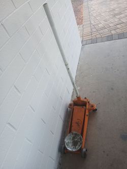 4 ton jack very good $80obo