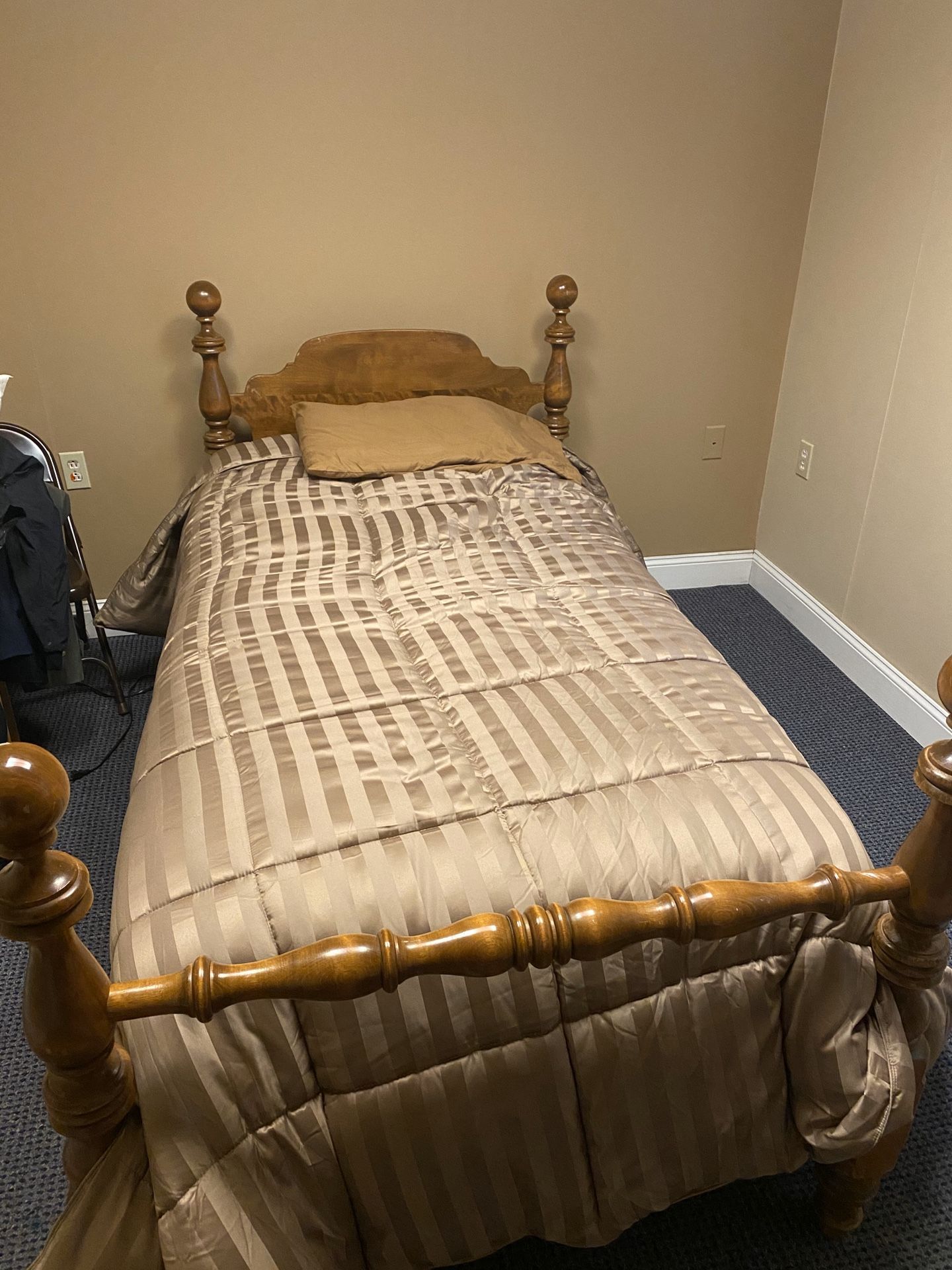 Single Bed (mattress, box spring, and frame)