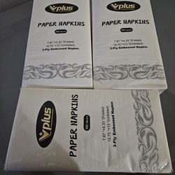 Wedding plates and napkins