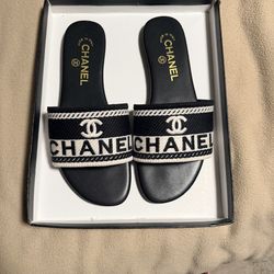 Chanel slip one