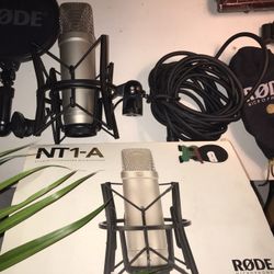  Rode NT1 5th Generation Condenser vocal Microphone with SM6 Shockmount and Pop Filter